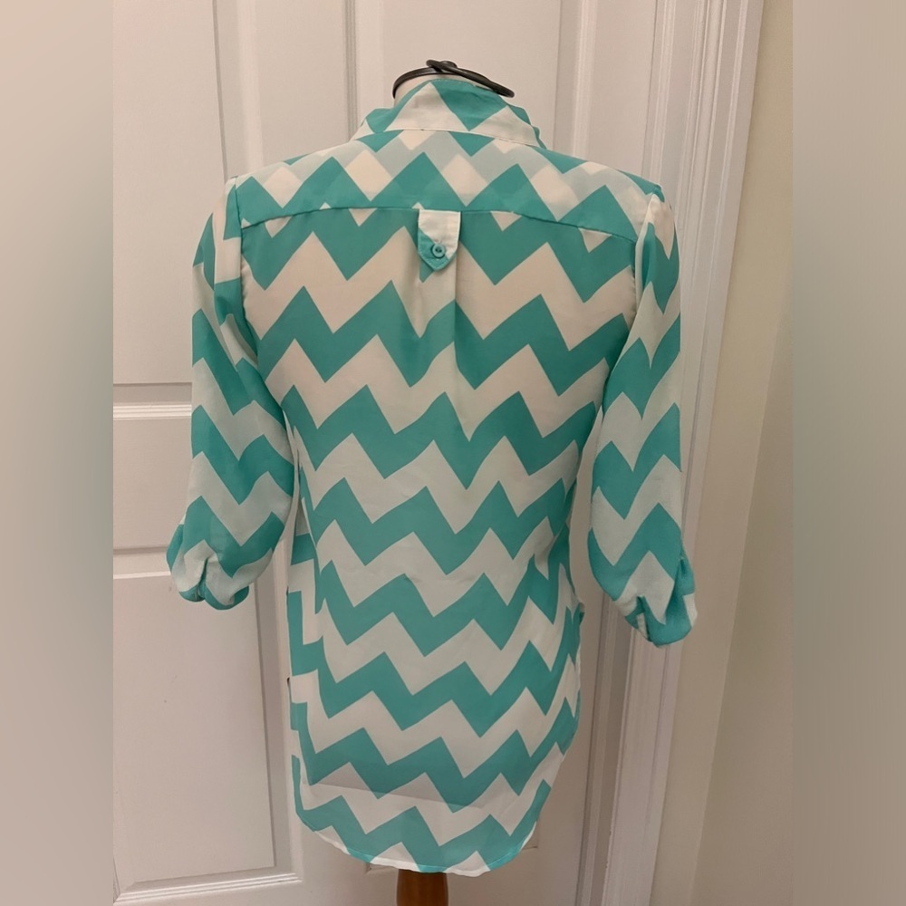 Cals ladies blouse size small - Picture 4 of 6